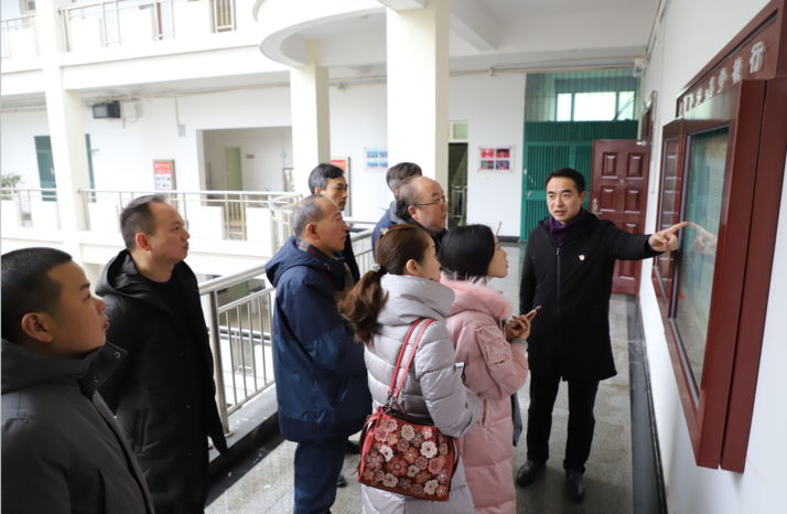 岭南师范公司7790CNM必发集团党政领导班子一行来公司考察交流